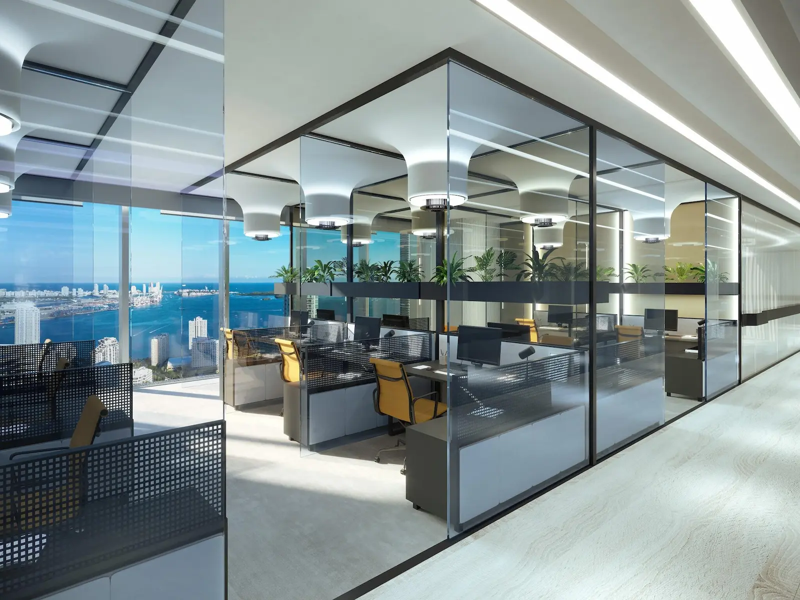 Interior de oficina corporativa moderna con ventanales y vista urbana de Miami